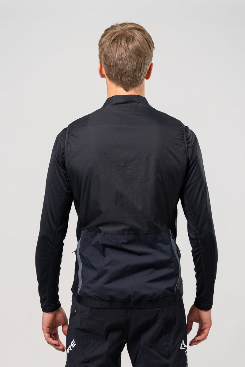 cuore-mens-primaloft-evolve-vest-black79-1.jpg