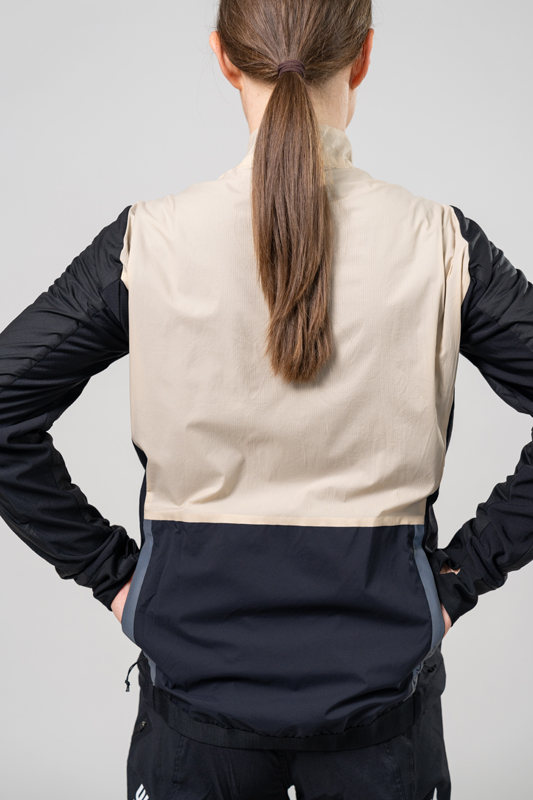 cuore-womens-primaloft-evolve-jacket80-1.jpg