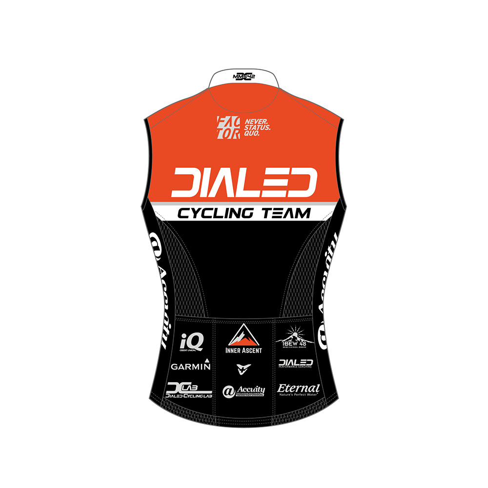 dialed-cycling-s-63-0030-wmn-pkt-back.jpg
