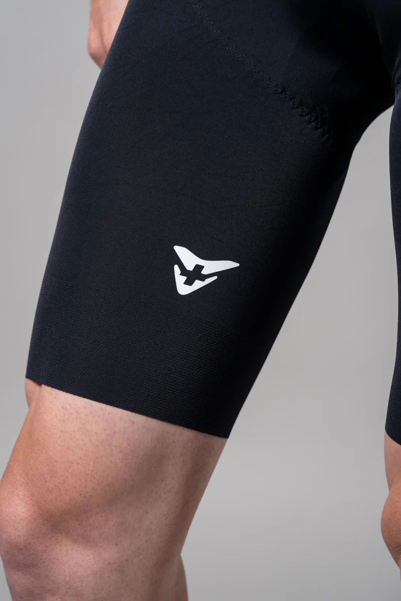 mens-gold-pro-woven-bib-short-2.webp