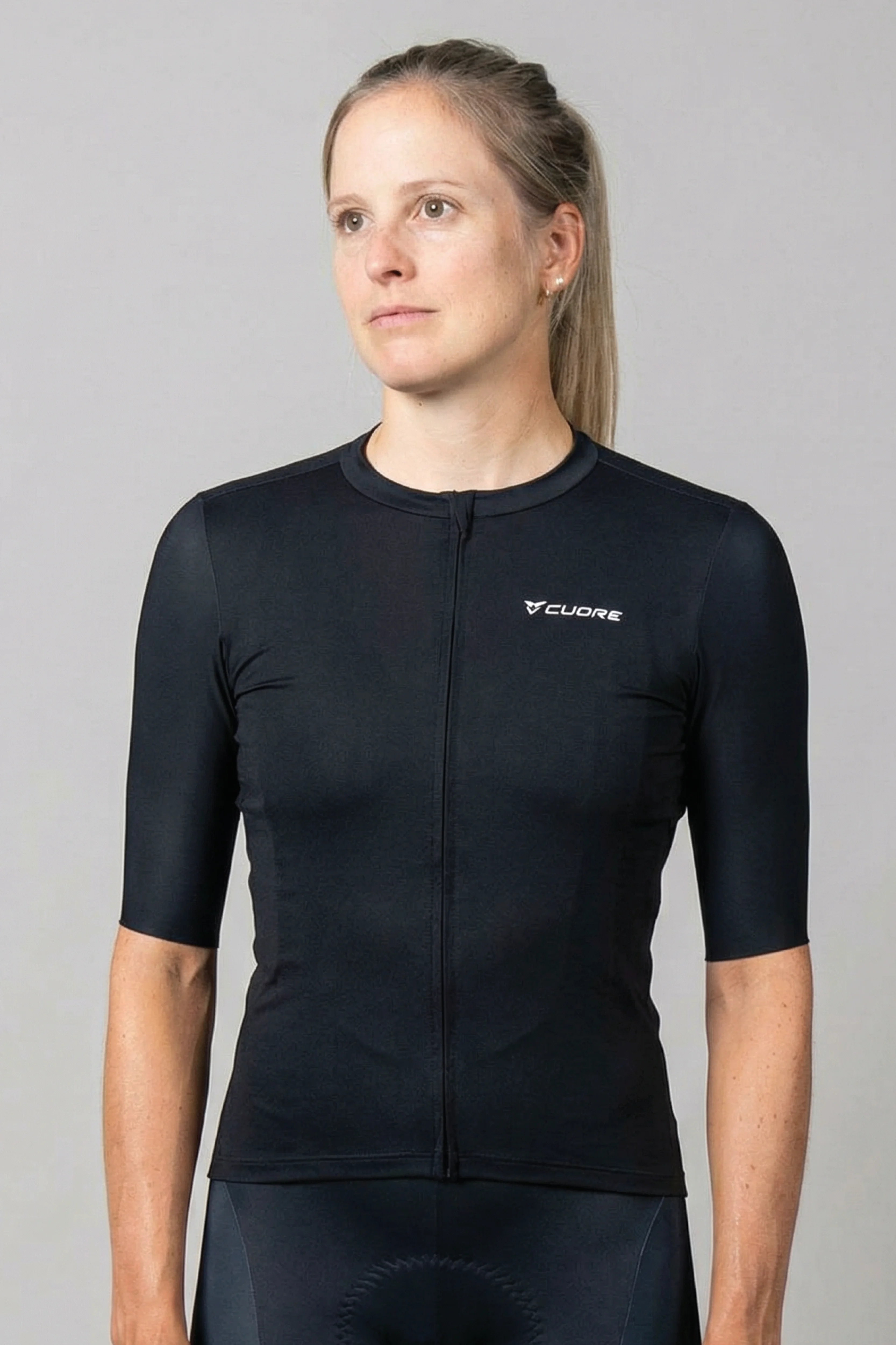 women-s-bronze-comp-jersey-black-front.webp